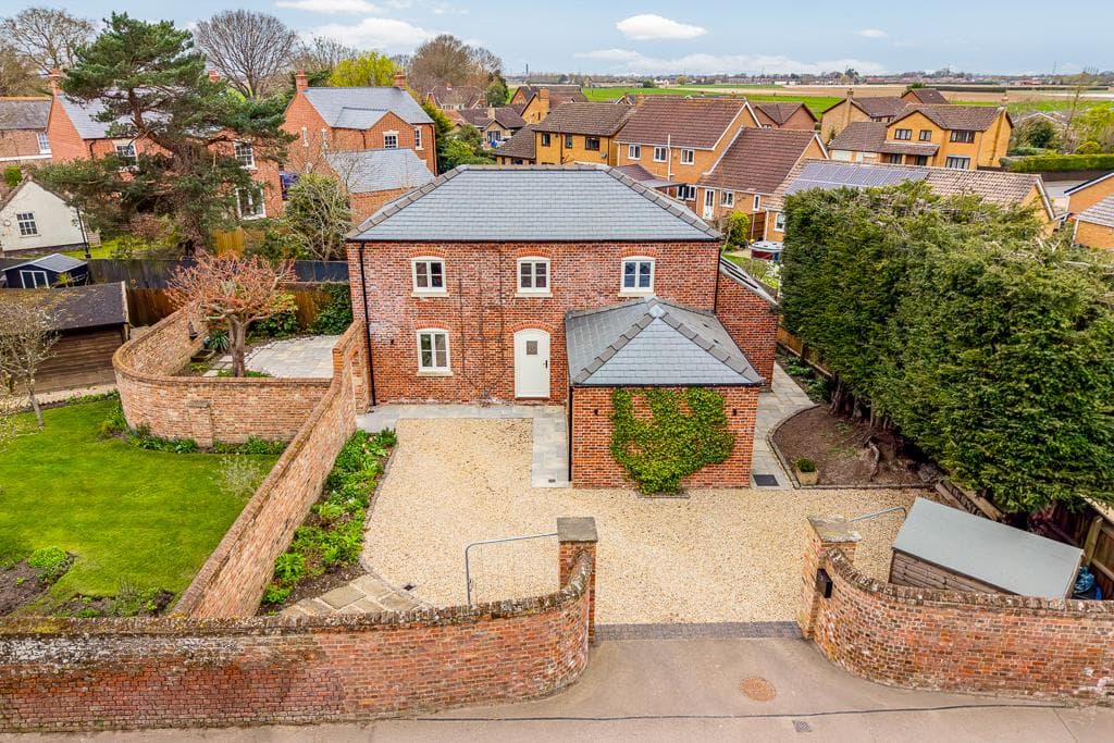 Bell Lane, Moulton