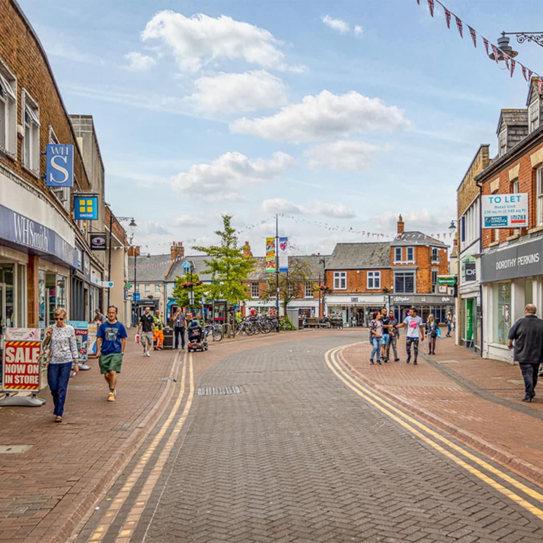 <strong>Central Presence<strong>