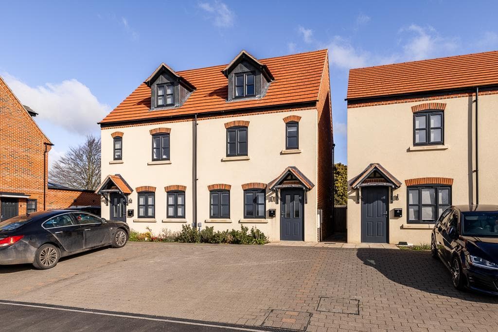 Centurion Street, Moulton Chapel